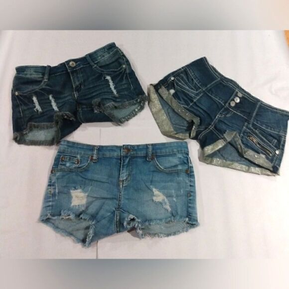3 Jean Denim Shorts sz 27 SZ 5-6 EUC Ladies Women's Daisy Duke's - Picture 11 of 11